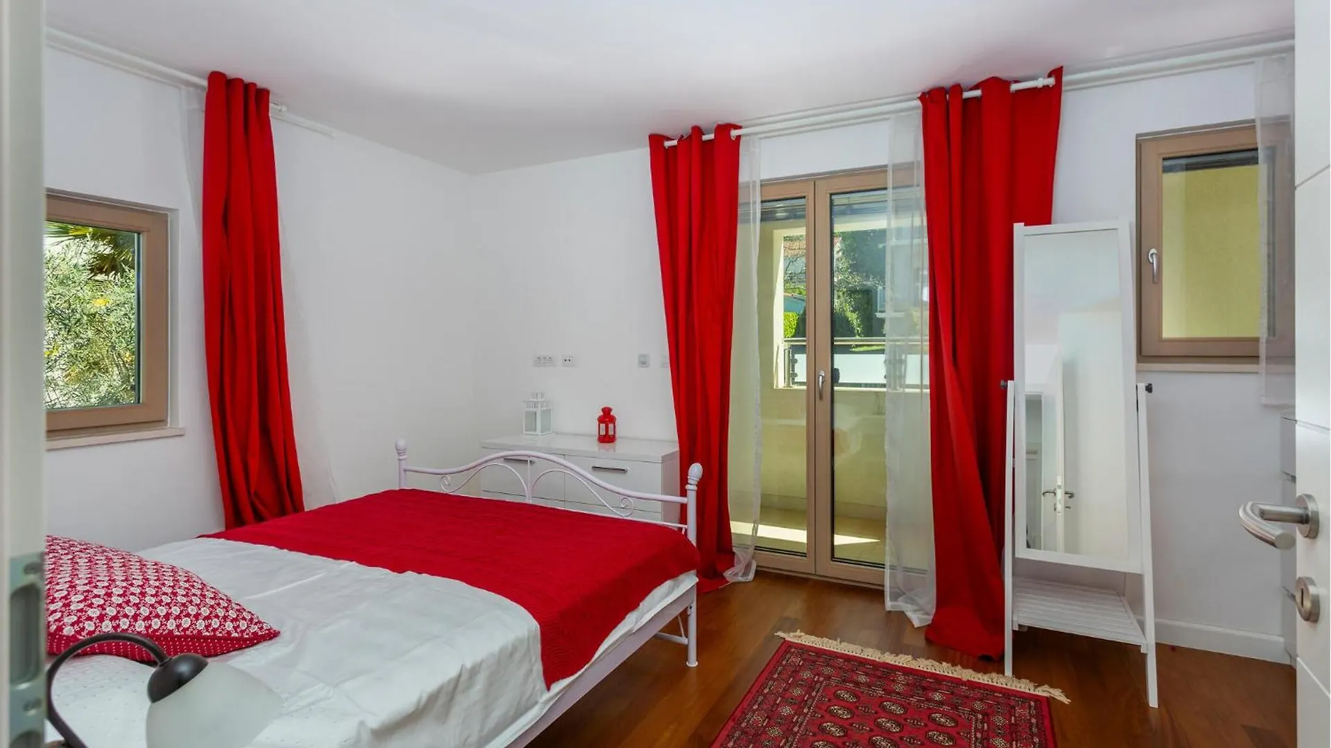 Gorgeous Home In Njivice With House Sea View Croatia